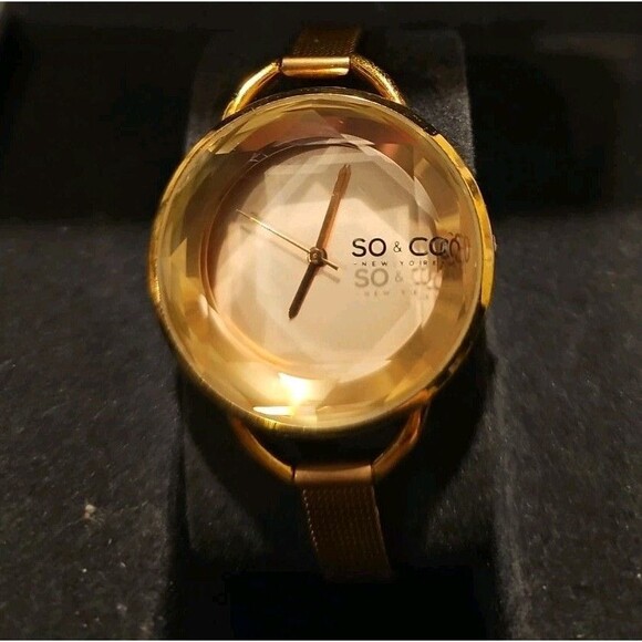 So & Co New York Hardened Mineral Crystal Quartz Women's Watch New Battery - Picture 2 of 9